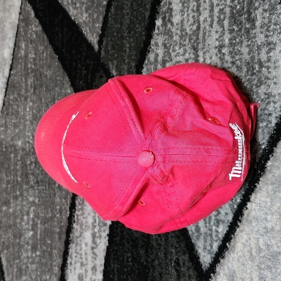 EMBROIDERED RED MILWAUKEE LOW-PROFILE BASEBALL CAP HAT - Picture 6 of 13